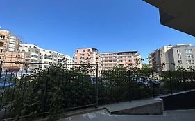 Raspberry Stylish Apartment & Free Underground Parking